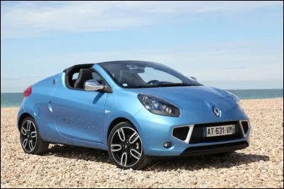 Dernière ligne, c'est une Renault :