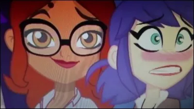 Dans le webisode 5, à qui Alya a-t-il demandé d'aider Marinette ?