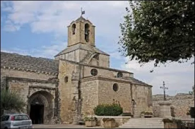 Je vous emmène à la découverte de Noves. Ville azuréenne de l'arrondissement d'Arles, elle se trouve dans le département ...