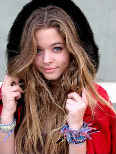 Quel est le pseudo de l'Instagram officiel de Sasha Pieterse ?