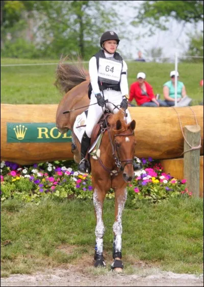 Pourquoi est-il obligatoire de porter un filet de protection en cross country ?