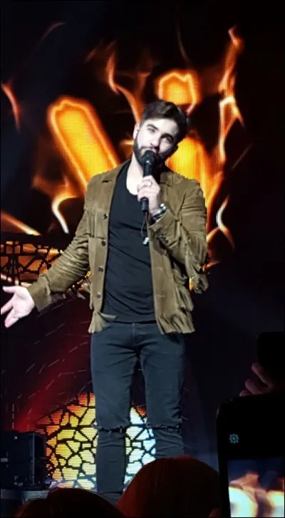 Comment s'appelle son papa ?