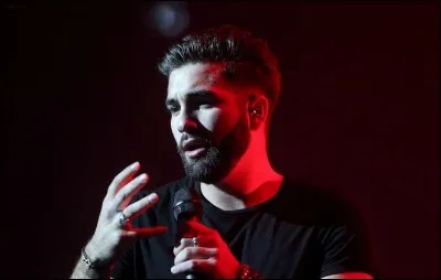 Quelle chanson reprend-il en 2013 ?