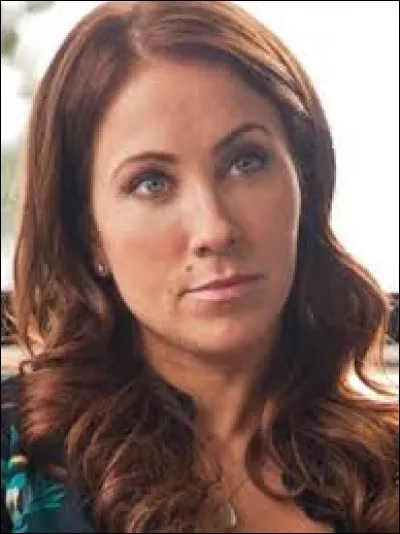 Qui joue le rôle de Janice Wayne ?