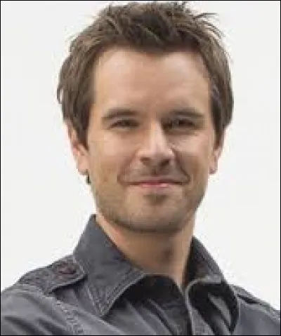 Qui joue le rôle de Ty Borden ?