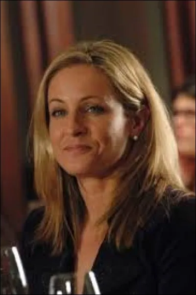 Qui joue le rôle de Lisa Stillman ?