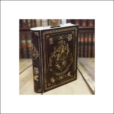 Chap 14 : quel livre Hagrid montre-t-il à nos 3 amis ?