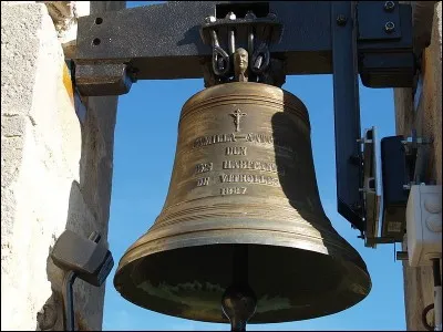 Retrouvez la cloche du livre de Sylvie Plath :