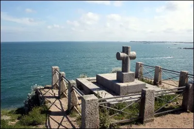 Dans quelle ville se trouve le tombeau de Chateaubriand ?