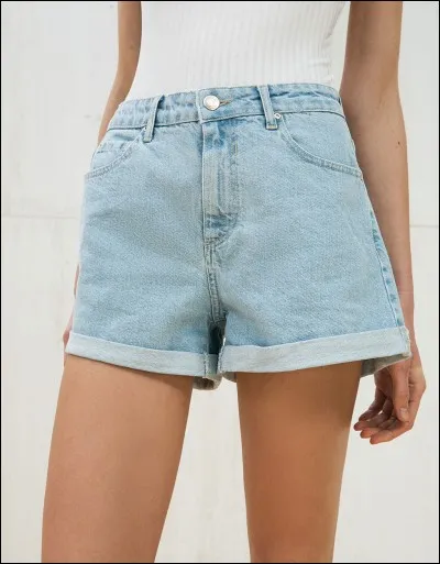 Quel est ce vêtement d'été ?