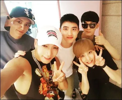 Au début, de combien de membres se composait EXO ?