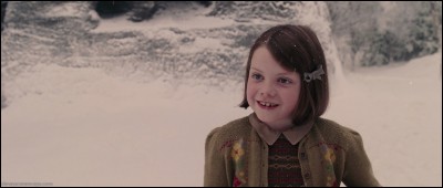 Comment Lucy est-elle rentrée dans le monde de Narnia?