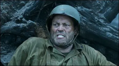 Le sergent Howell a-t-il le même fusil que les autres soldats ?