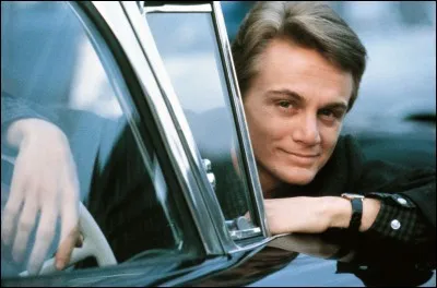 De quel chanteur a-t-il repris des chansons ?