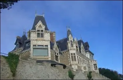 Sur quelle île est mort Napoléon 1er ?