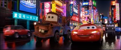Comment s'appelle la voiture rouge dans "Cars" ?