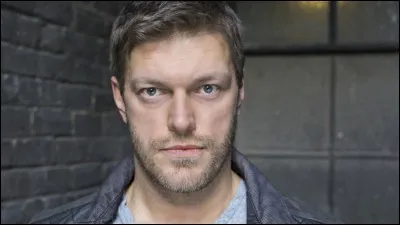 Quel est le vrai nom d'Edge?