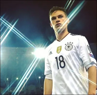 Qui est ce footballeur ?