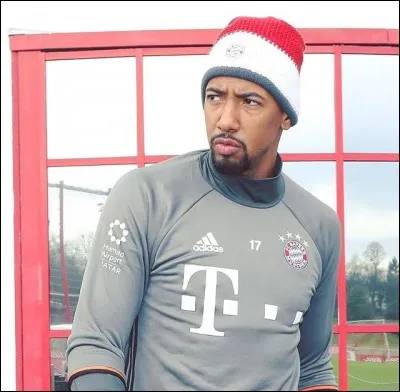 Qui est ce footballeur ?