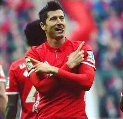 Qui est ce footballeur ?