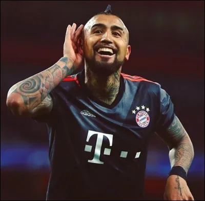 Qui est ce footballeur ?