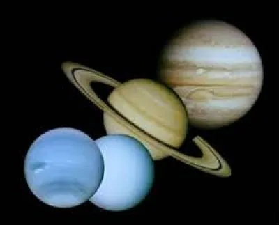 Sur quelle planète se situe le plus haut sommet du Système solaire ?