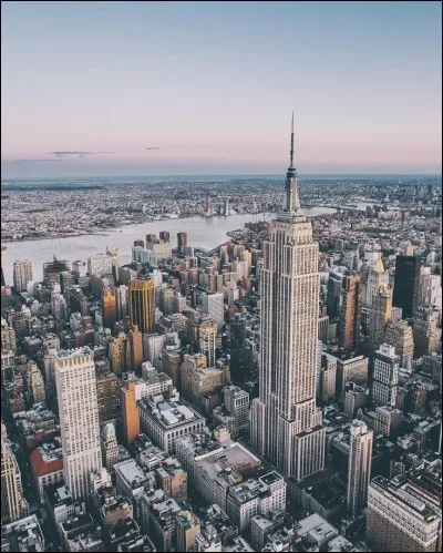 Combien y a-t-il de "boroughs", sections de New York, comme Manhattan ?