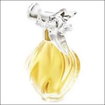 Quel est ce parfum de Nina Ricci portant deux colombes sur le bouchon de son flacon ?