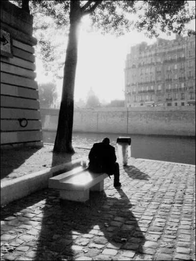 Votre meilleur ami vient de se faire plaquer, il est au 36e dessous et n'a plus le goût à rien. Que faites-vous ?