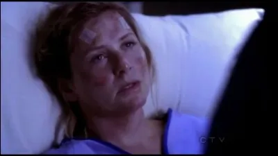 Comment Arizona a-t-elle perdu sa jambe ?