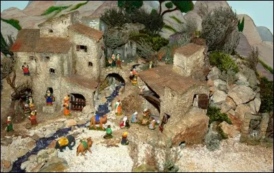 Vous reconnaissez ici une crèche que vous ne manquerez pas d'admirer quand sonneront les 12 coups de minuit. Quel nom portent les personnages relevant d'un véritable art traditionnel provençal ?