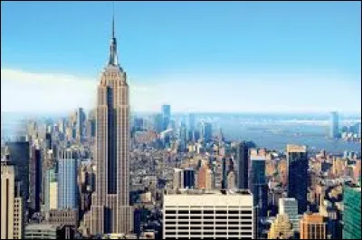 Lequel de ces immeubles n'est pas à New-York City ?
