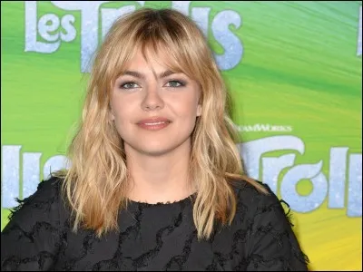 Fait-elle de la musique ?