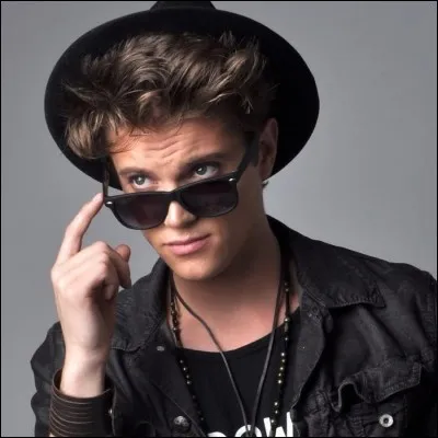 L'acteur interprétant Nico est...