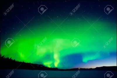 Comment s'appelle le phénomène lumineux que l'on peut observer plus au Nord?