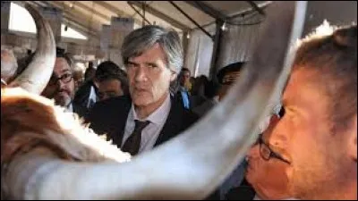 Réçamment, au Salon de l'agriculture, le ministre a refuser catégoriquement d'enfermer la filière bovine malgrés l'insistance des journalistes.