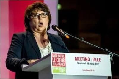 Jean-Luc Mélenchon a déclarait que Martine Aubry est une bêcheuse à Lille.