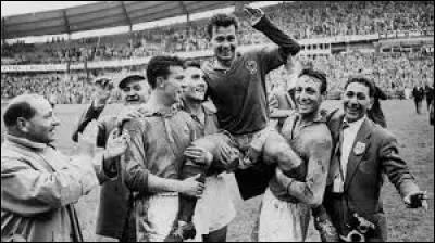 Quel pays a remporté la première édition de la Coupe du monde de football, en 1930 ?