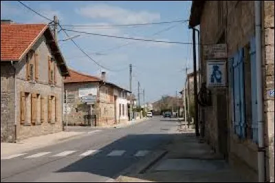 Nous terminons notre balade en Lorraine, à Vassincourt. Commune de l'arrondissement de Bar-le-Duc, il se situe dans le département ...