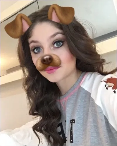 Combien de réseaux sociaux utilise-t-elle ?