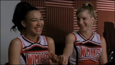 Avec qui Santana Lopez sort-elle dans les derni&egrave;res saisons de la s&eacute;rie ?