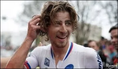 Lors de quelle course cycliste, l'excellent sprinteur Peter Sagan est-il tombé, le 2 avril 2017 ?
