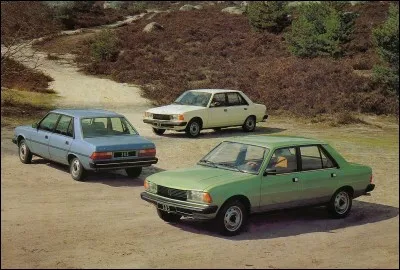 En quelle année est sortie la 305 ?