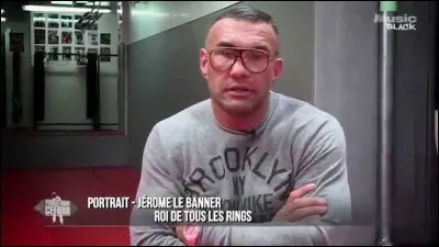 Quel sport pratique ou pratiquait le personnage de la photo ?