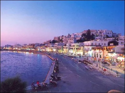 Quelle est la plus grande des Cyclades ?