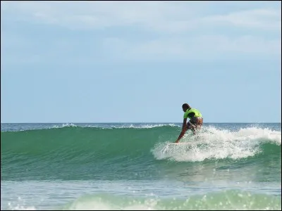 Je suis le Nicaragua, l'Océan Pacifique et la Mer des Caraïbes font la joie de mes baigneurs !