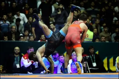 Je suis l'Azerbaidjan et je suis bordé par la Mer Caspienne !