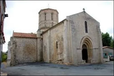 Fenioux est une commune de l'ancienne région Poitou-Charentes située dans le département ...