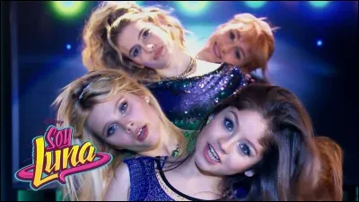 Quelle est cette chanson que les filles chantent ?
(3e open, épisode 26)