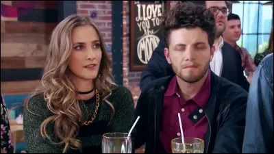 Quelle chanson le groupe Electropowers a-t-il interprétée ?
(4e open ,épisode 38)